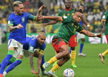 Brasil cae 1-0 ante Camerún pero gana Grupo G, Suiza también avanza a octavos de final