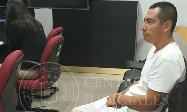 11 años de cárcel para pandillero que escondía droga al interior de una iglesia evangélica