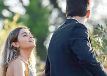 Clara Chía Marti reaparece con «nuevo rostro»; la captan en fiesta con Piqué