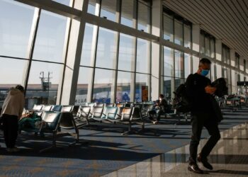 España exigirá un test negativo de COVID o certificado de vacunación completa a los viajeros procedentes de China