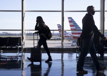 Crece alarma mundial ante ola de contagios de COVID-19 en China