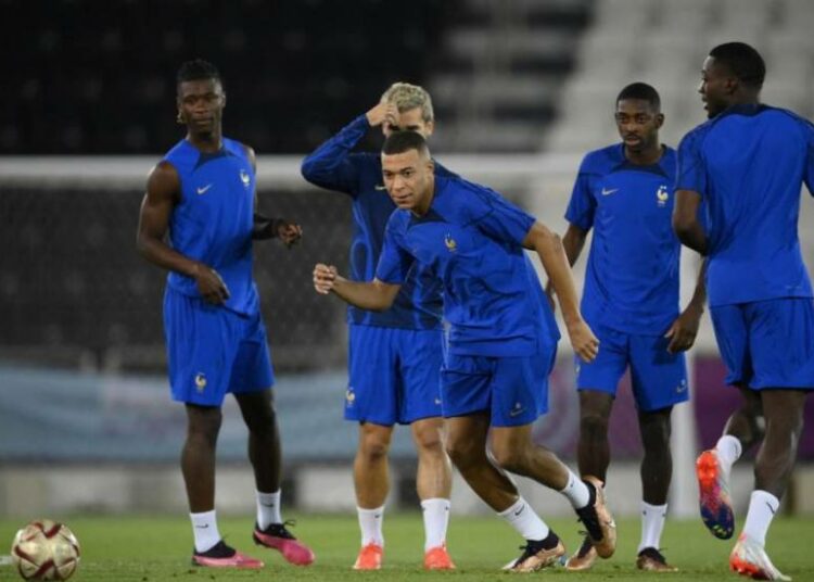 Temor en Francia por los jugadores con cuadros gripales y un cuidado especial