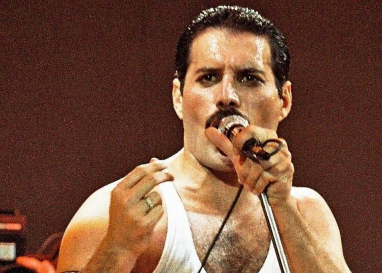 Los famosos que declararon tener VIH