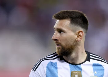 Un medio de Australia insta a pinchar un “muñeco vudú” de Messi para vencer a Argentina en el Mundial Qatar 2022