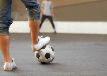 El municipio mexicano de Zapopan prohibirá a sus habitantes jugar fútbol en la calle