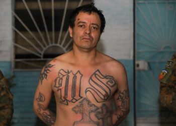 FOTOS | Pandillero intentó escapar del cerco de Soyapango pero fue capturado