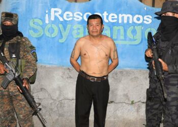 Capturan al “Zorro”, pandillero que ejercía como pastor en Soyapango