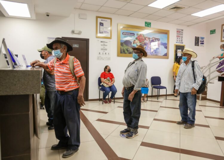 Diputada Suecy Callejas asegura que es importante poner regulaciones y supervisar a las administradoras de Fondo de Pensiones