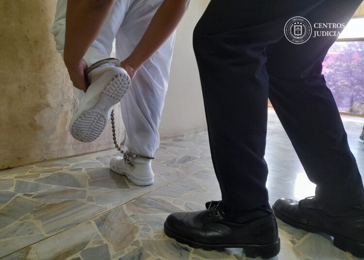 Policía recibió 20 años de cárcel por asesinar a uno de sus vecinos en Ahuachapán