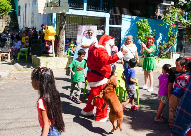 Diputados celebran junto a familias las festividades de navidad