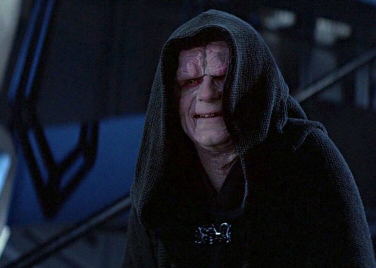 Star Wars: mujer reza a Darth Sidious por 15 años creyendo que era un santo