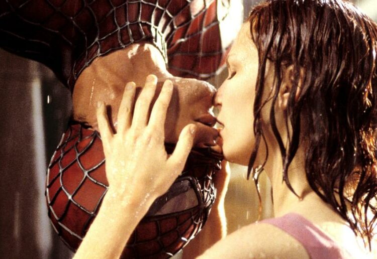 Tobey Maguire dice que fue una tortura besar a Kirsten Dunst en El Hombre Araña