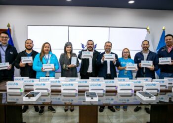 MINSAL recibe importante donativo de tablets de parte de UNICEF El Salvador