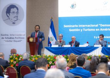 Vicepresidente Félix Ulloa participa en seminario internacional “Democracia, Partidos Políticos, Gestión y Turismo en América Latina y el Caribe”