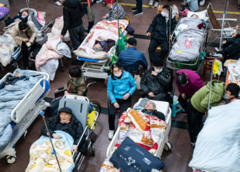China reportó un importante incremento de hospitalizaciones por COVID desde el inicio de la pandemia