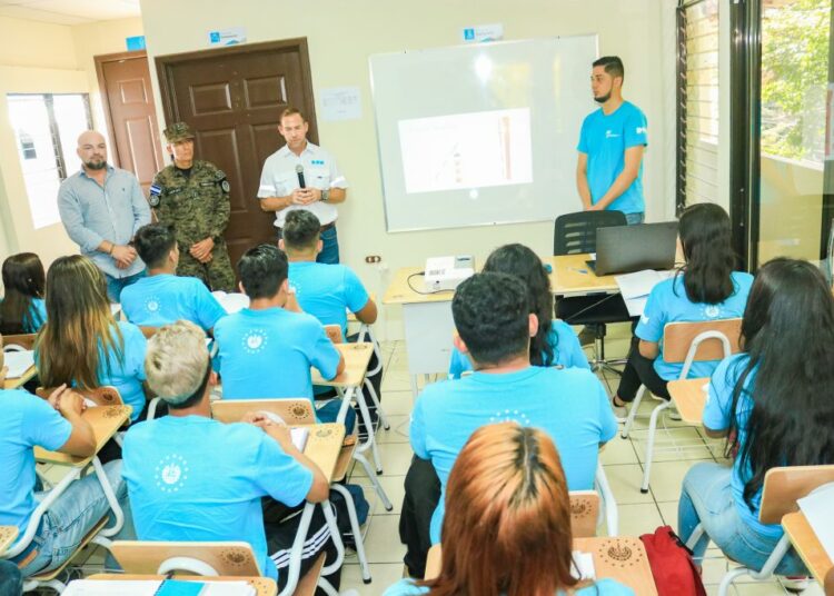 En Morazán, inauguran Escuela de Especialización para la Construcción DOM