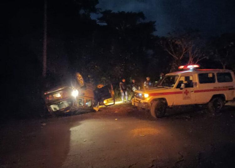 Accidente deja tres lesionados en Juayúa