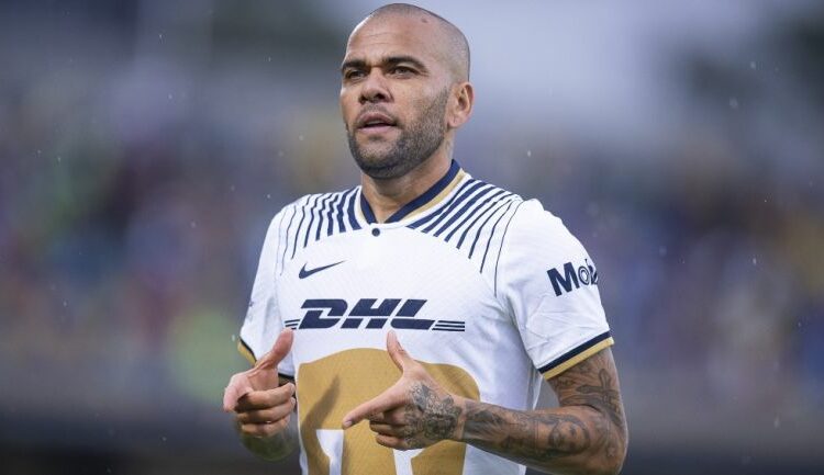 Dani Alves quedó fuera de Pumas de México