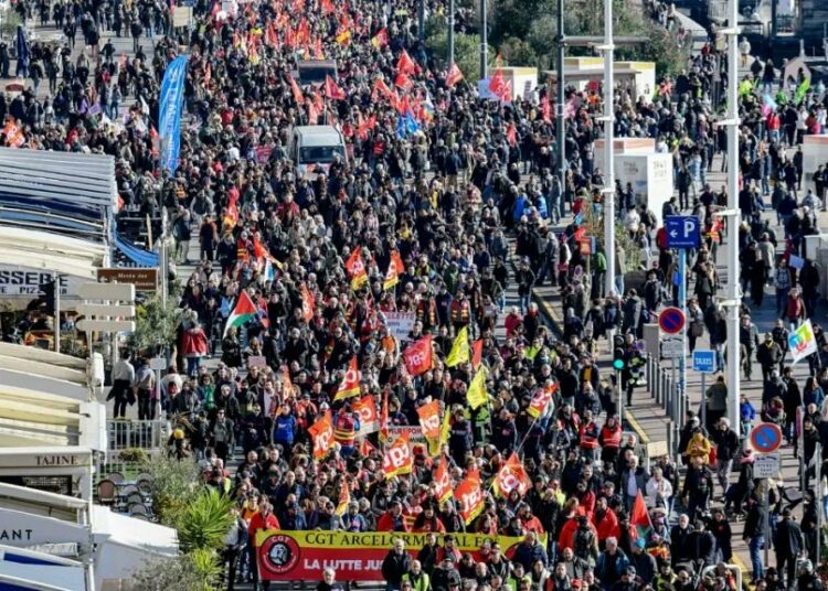 Más de un millón de franceses se manifestaron contra la reforma de las pensiones