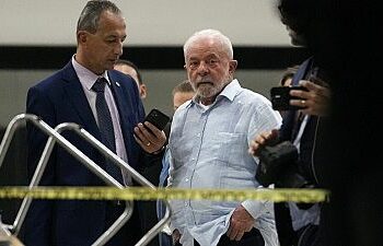 Lula volvió a Brasilia y visitó las instalaciones que fueron invadidas por los bolsonaristas