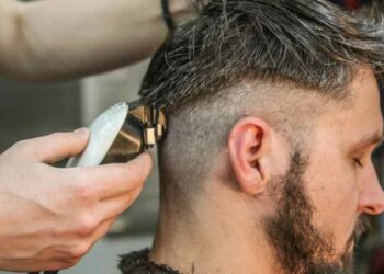 Una enfermedad infecciosa que genera calvicie recorre las peluquerías españolas