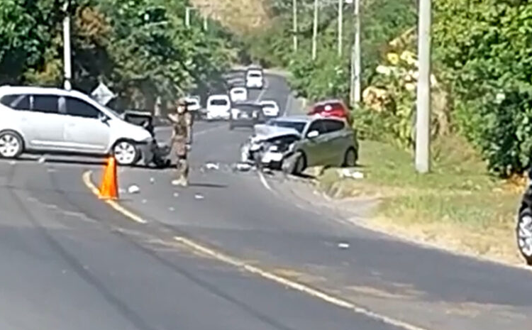 Accidente de tránsito deja dos lesionados en calle antigua a Zacatecoluca