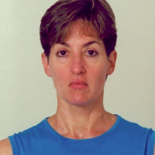 Espía cubana Ana Montes, en libertad tras 20 años detrás de las rejas