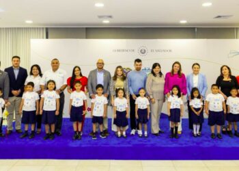 Primera Junta Directiva del Instituto Crecer Juntos fue juramentada hoy