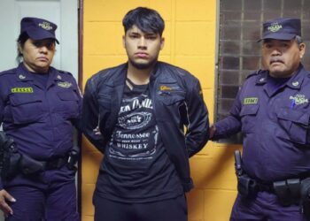 PNC detiene a hombre que atacó a joven con una navaja en Cuscatlán