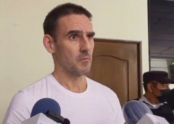 Suspenden audiencia contra Ernesto Muyshondt acusado de retenciones laborales