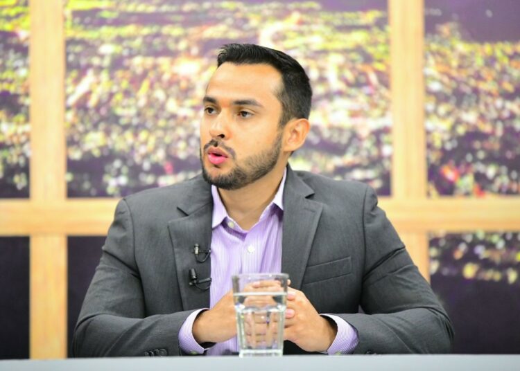 «Semáforos inteligentes reducirán hasta en un 20% los tiempos de circulación en el AMSS», viceministro de Transporte