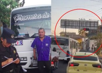 Sancionan a motorista de la R-43 que fue grabado saltándose un semáforo en rojo