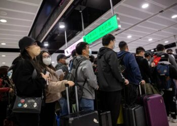 China reabre fronteras tras tres años de política “cero covid-19”