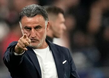 El entrenador del PSG tras el empate ante el Reims hizo una ácida crítica al equipo y una advertencia a sus figuras