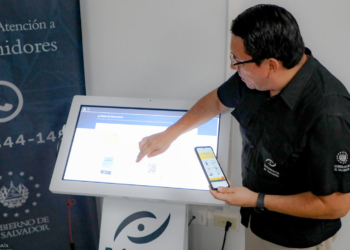 Inauguran quinto kiosco digital para acercar servicios de la Defensoría a los habitantes de Morazán