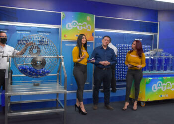 LNB realiza sorteo en honor al 43 aniversario del Aeropuerto San Óscar Romero