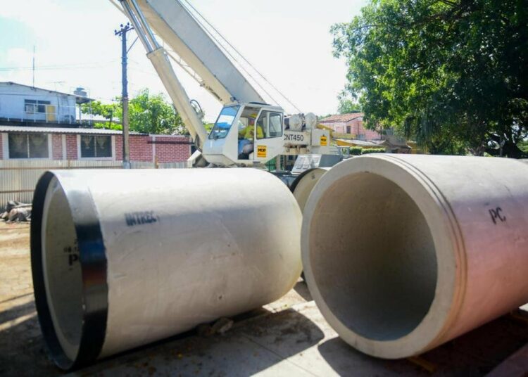 MOPT inicia colocación de tuberías en Sonsonate