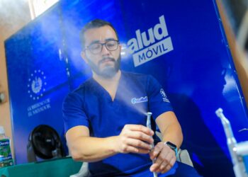 Las unidades móviles de Fosalud son equipadas con moderna tecnología para utilizar en el área odontológica