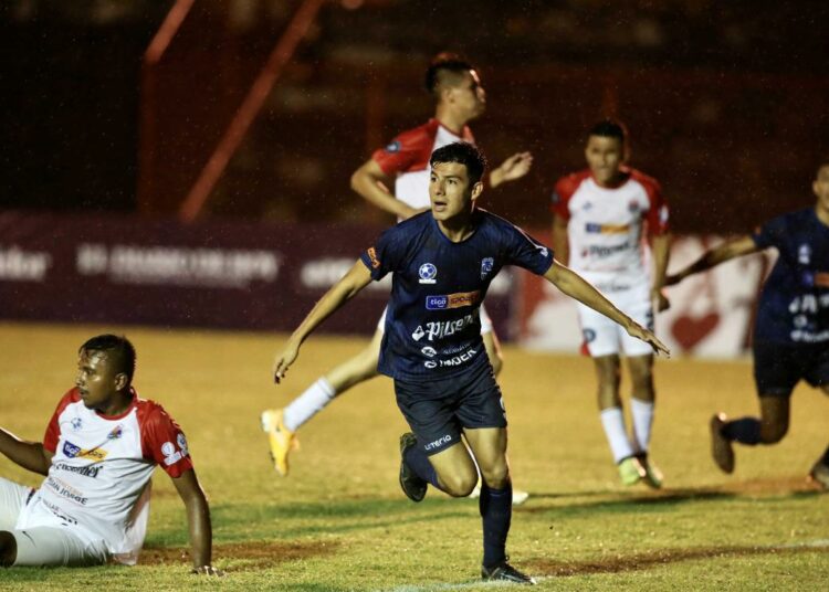 Josué Gumero y Daniel Barrera, de la Liga Nacional, al fútbol profesional