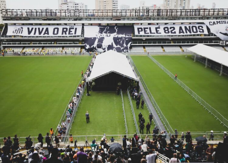 (VIDEOS) Lula llega al funeral de Pelé en su primer compromiso oficial fuera de Brasilia