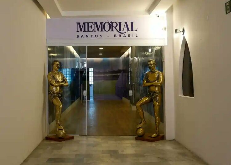 Así es el lujoso mausoleo donde descansan los restos de Pelé