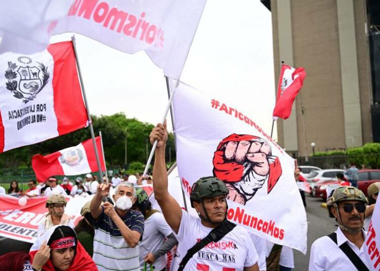 Perú extiende estado de emergencia en Lima, Cusco y Puno