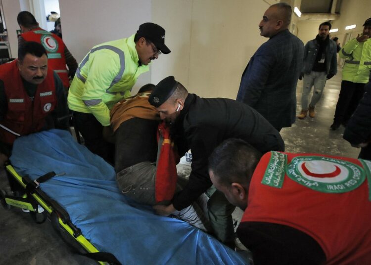 (VIDEOS) Al menos un muerto y más de 60 heridos por una estampida en la previa de la final entre Irak y Oman en la Copa del Golfo