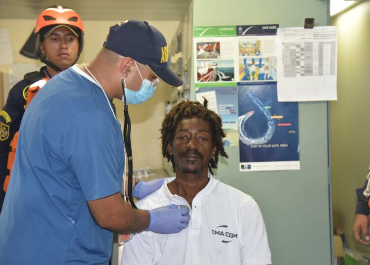 Rescatan a ciudadano de Dominica que estuvo náufrago por 24 días sin más comida que salsa de tomate