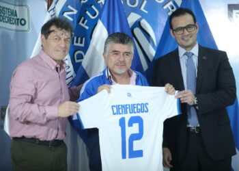 Mauricio Cienfuegos se une a la Selección de El Salvador