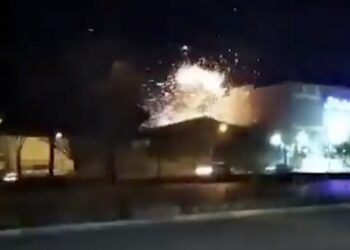 En Irán una fábrica de municiones es atacada por drones de origen desconocido