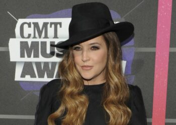 Cuatro matrimonios, adicción a las drogas y un suicidio: la vida de Lisa Marie Presley