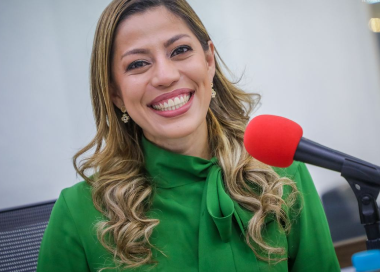 Gobierno invierte en la modernización de atención oftalmológica en el ISSS