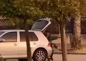 (VIDEO) Graban en directo el secuestro de una mujer en España