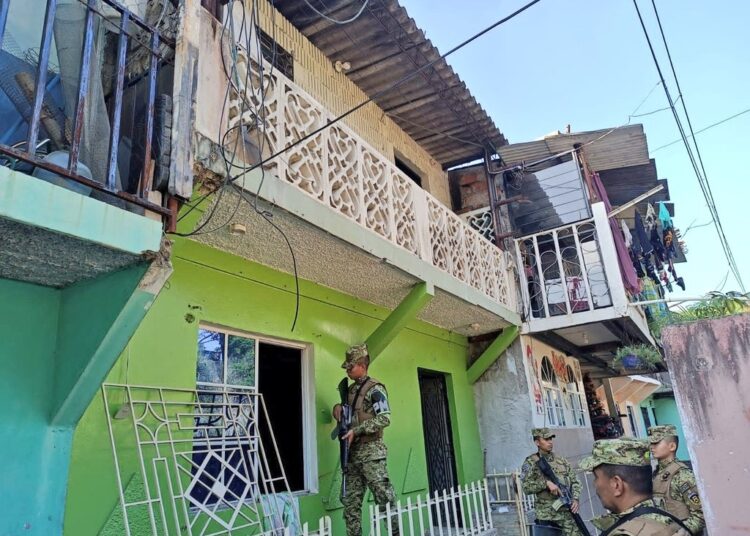 PNC y FAES continúan cerco de seguridad en la Tutunichapa